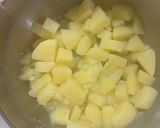 Foto langkah ke 1 dari resep Mashed Potato.