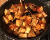 Une image de l'étape 9 de Aubergines violettes aux tomates, gingembre et paprika.