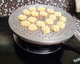 Foto langkah ke 4 dari resep 28. Kue Semprit #BikinRamadanBerkesan.