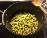 Ratatouille-Hack-Topf Rémy Rezeptschritt 3 Foto