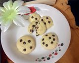 A picture of step 19 of Vanilla Heart cookies Nutella cookies.