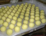 Foto langkah ke 5 dari resep Nastar Keju Lumer.