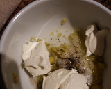 Foto del paso 1 de la receta: Galletitas saladas de verdeo low carb