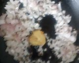 A picture of step 2 of Toffee samosa.