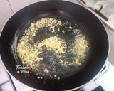 Foto langkah ke 4 dari resep Spaghetti Tomat Udang.