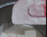 A picture of step 4 of Rabdi Ghevar.