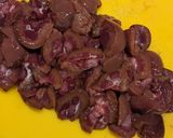 A picture of step 2 of Traditional English devilled lamb kidneys.
