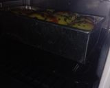 Foto langkah ke 5 dari resep Roti Sosis Panggang Eggless.