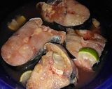 Foto langkah ke 1 dari resep Pindang Serani Ikan Patin.