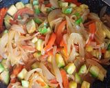 Foto del paso 2 de la receta: Chop Suey de Pollo y Arroz