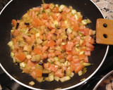 Foto del paso 2 de la receta: Arroz de gambas, calamares y verduras