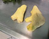 Une image de l'étape 1 de Boisson énergisante au gingembre, citron, menthe et épices (version 2).