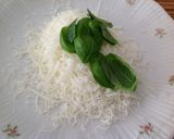 Foto del passaggio 4 della ricetta Ziti con crema di fave novelle, salsa di parmigiano alle erbe e speck croccante