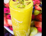 A picture of step 2 of Mangoes & pistachios milk shake.