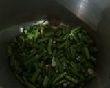 A picture of step 1 of Cluster bean sabji.
