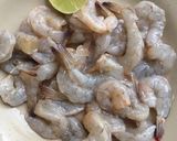 Foto langkah ke 1 dari resep Udang saus padang.