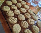 Mogyoróvajas keksz recept fázis 5 fotója