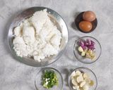 Foto langkah ke 1 dari resep Nasi Goreng Bakso.