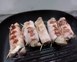 Foto del paso 2 de la receta: Rollitos de cerdo en salsa de arándanos con vino tinto