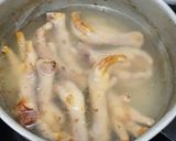 Foto langkah ke 1 dari resep Gulai ceker tahu simple.
