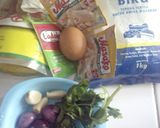Foto langkah ke 1 dari resep Kue Bawang/ Keripik Bawang.