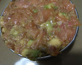 Foto del paso 10 de la receta: Tartar de salmón con guacamole destructurado y arroz
