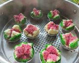 Foto langkah ke 6 dari resep Bolu Kukus Semangka.