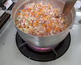รูปขั้นตอนการทำที่ 3 ของ สปาเก็ตตี้ซอสเห็ดและหมูบด