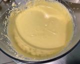 Une image de l'étape 5 de Cake aux prunes d'ente et vanille.