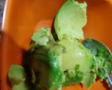 A picture of step 1 of Guacamole.