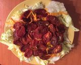 Foto del paso 2 de la receta: Ensalada de tomates secos, choclo zanahoria y semillas de giraso