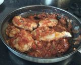 Foto del paso 2 de la receta: Pechuga de pollo en salsa de tomate