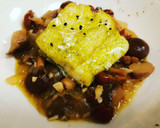 Foto del paso 3 de la receta: Bacalao al ajo perejil con setas