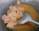 Foto langkah ke 3 dari resep Seblak kerupuk pedes.