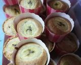 Foto langkah ke 5 dari resep Bolu pisang cup.