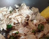 Foto langkah ke 2 dari resep Tumisan ulated atau kembang bawang campur.