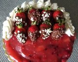 Gluténmentes erdei gyümölcsös torta recept fázis 6 fotója
