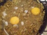 فول اخضر مقلي بالبيض