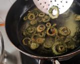 A picture of step 7 of Karela Chips.