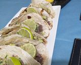 Foto del paso 2 de la receta: Tacos de carne con salsas variadas
