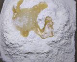 A picture of step 1 of Deep Pan Pizza.