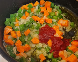 Foto del paso 3 de la receta: Garbanzos con calabaza y chorizo