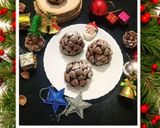 A picture of step 6 of Christmas Chocolate Pine Tree.