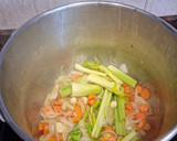 Foto del paso 1 de la receta: Caldo y sopa de pescado