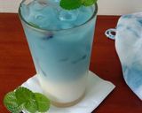 Foto langkah ke 3 dari resep Blue Sky Butterfly Pea Milk.