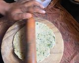 A picture of step 4 of Methi Paratha.