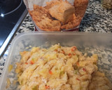 Foto del paso 4 de la receta: Revuelto de merluza con pimientos y patata