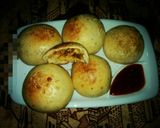 A picture of step 8 of Chicken Buns😍.