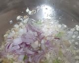 A picture of step 2 of Lemon Coriander Soup.