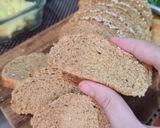 Foto langkah ke 5 dari resep Roti Gandum Praktis tanpa Ulen tanpa Mixer.